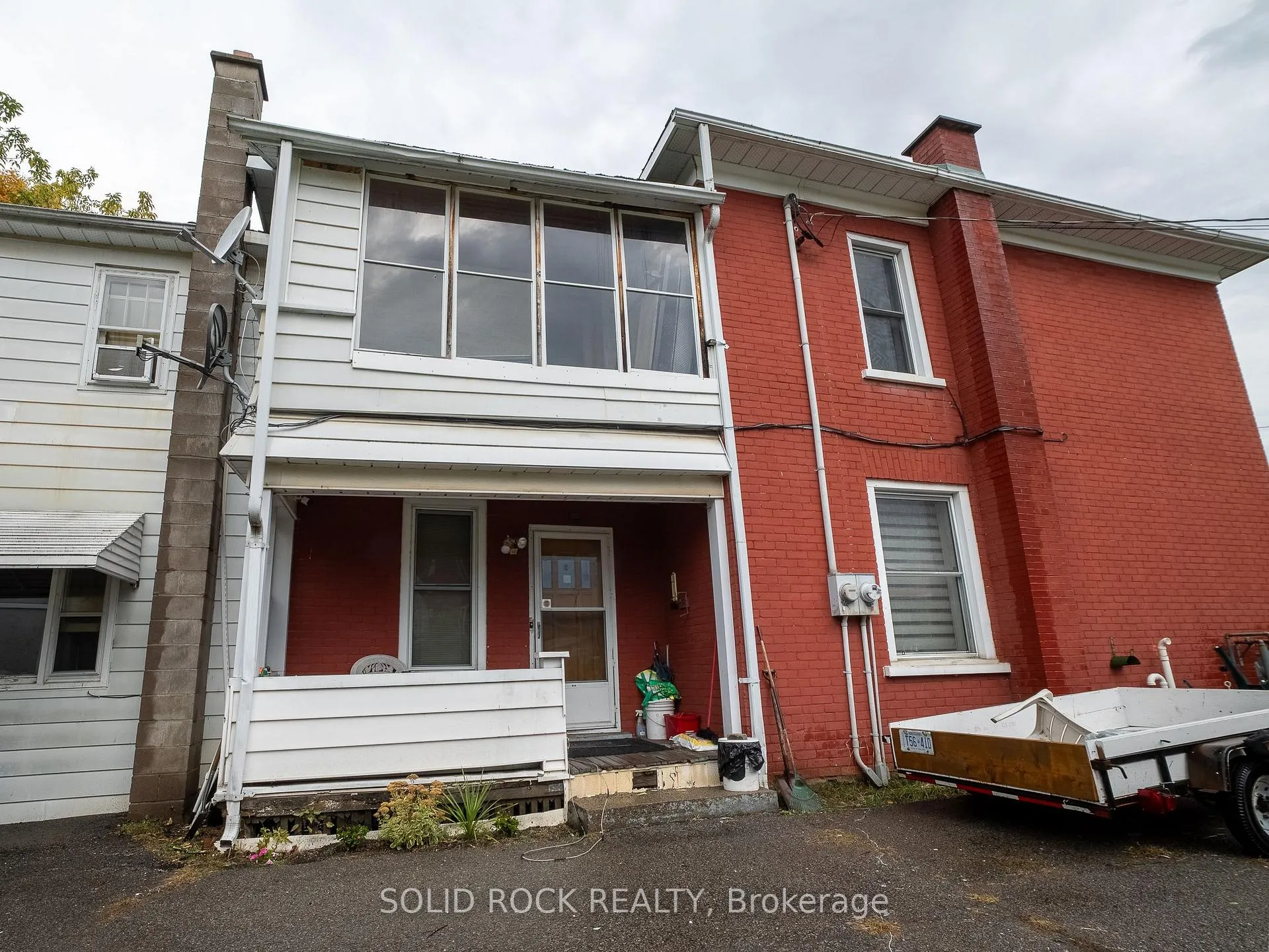 Photo 4 of 98 Elmsley Street N, Smiths Falls — HOMEH
