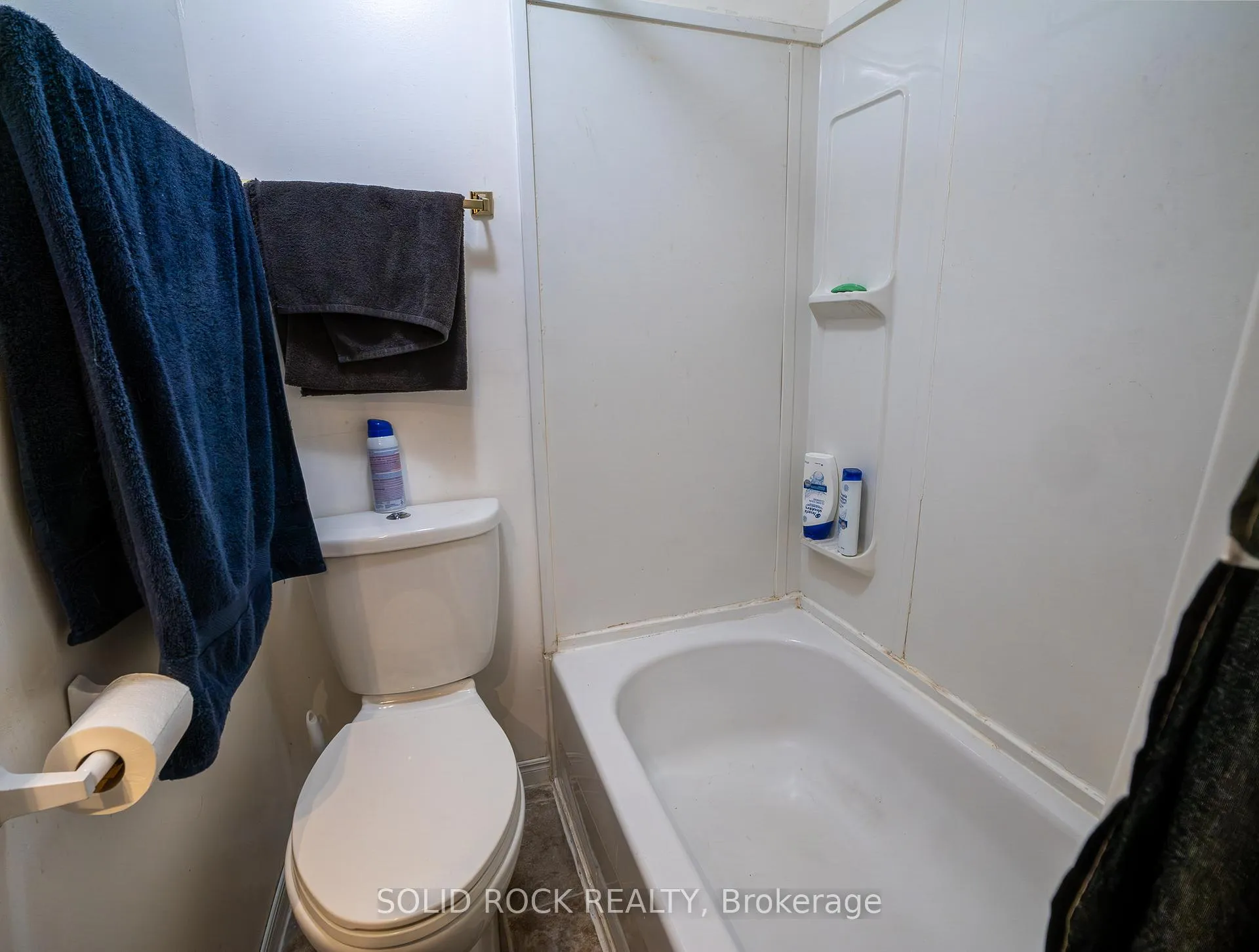 Photo 12 of 98 Elmsley Street N, Smiths Falls — HOMEH