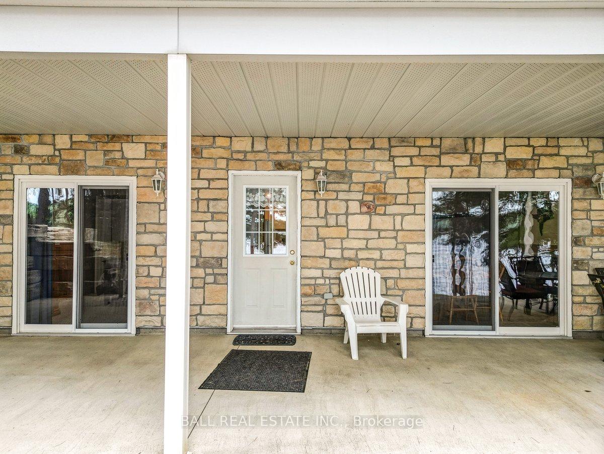 Photo 8 of 1586 North McKenzie Lake Road, South Algonquin — HOMEH