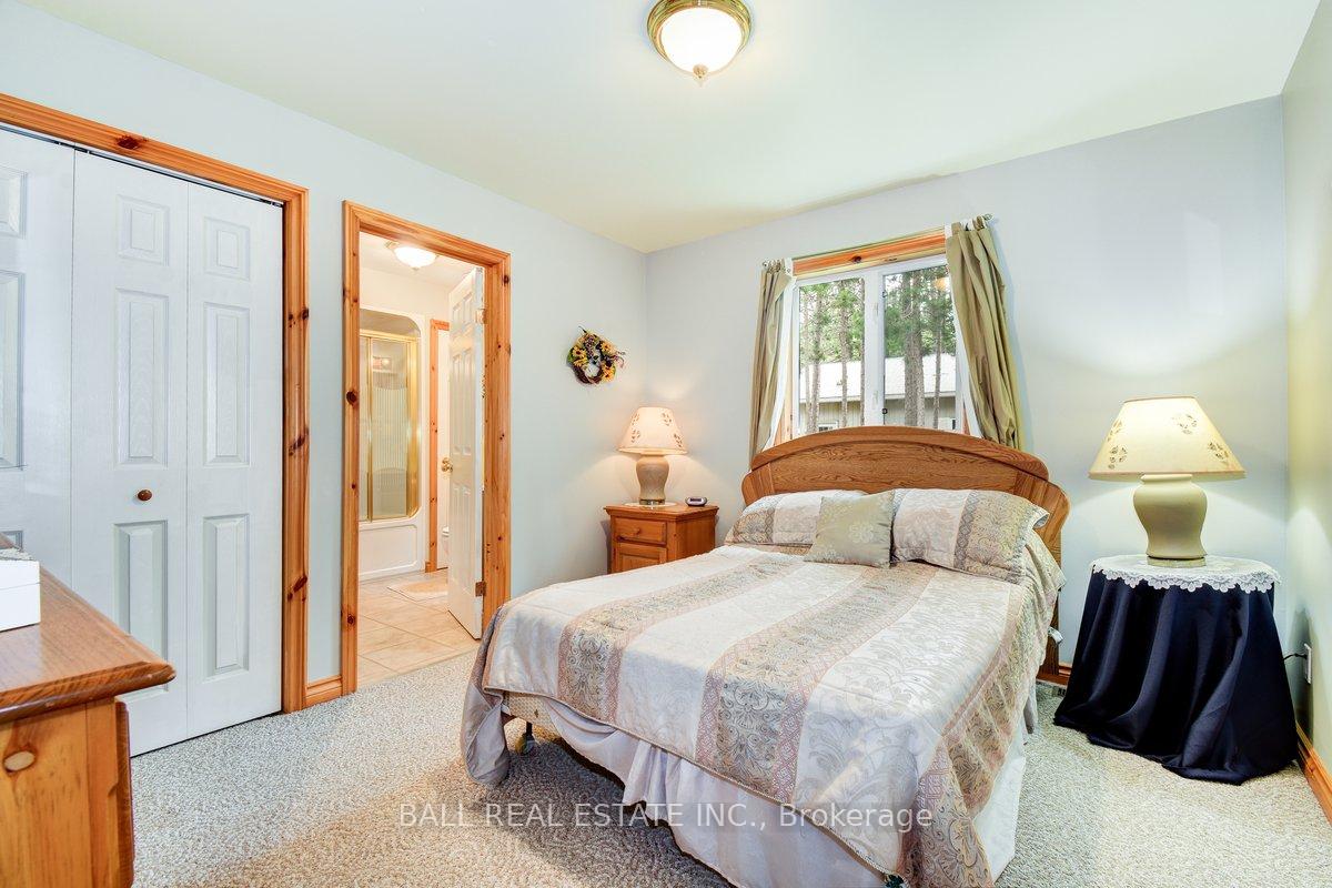 Photo 32 of 1586 North McKenzie Lake Road, South Algonquin — HOMEH