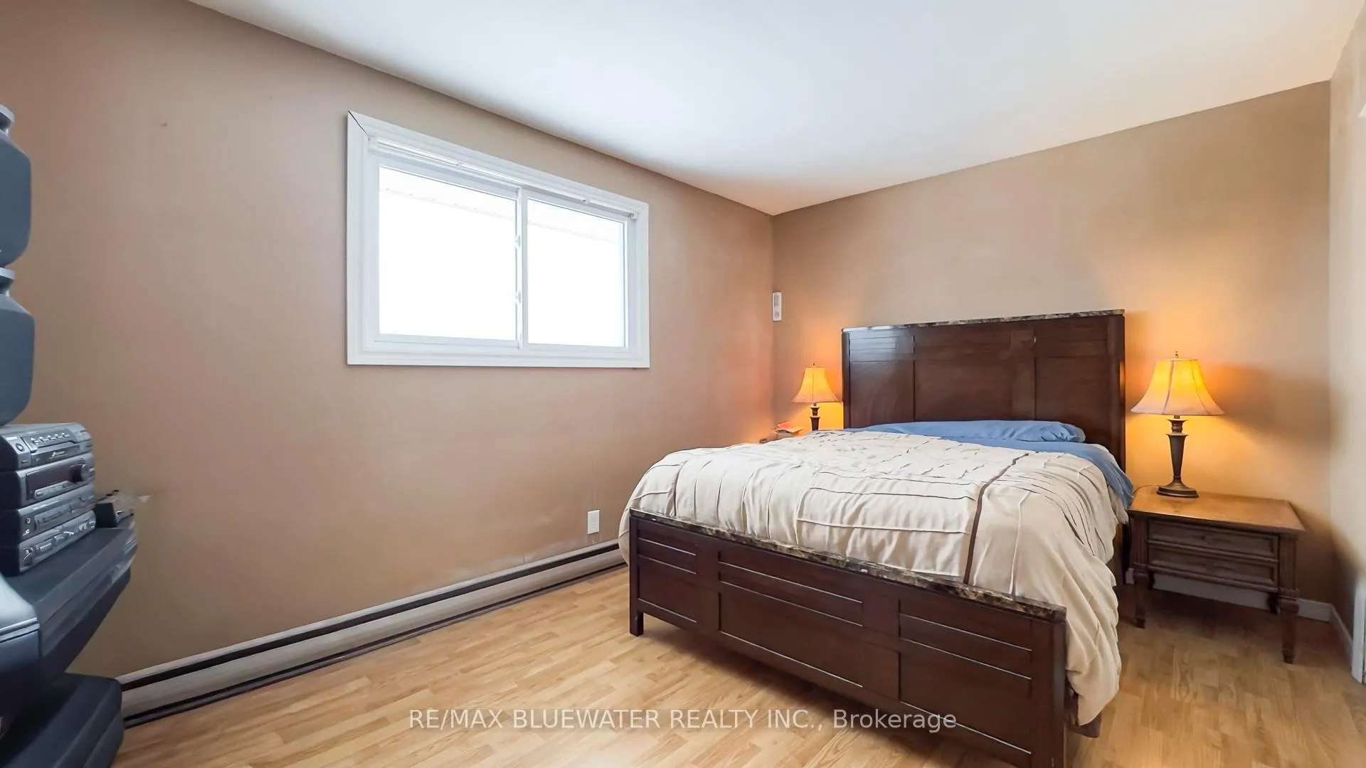 Photo 13 of 40204 Huron Street E, South Huron, Exeter — HOMEH