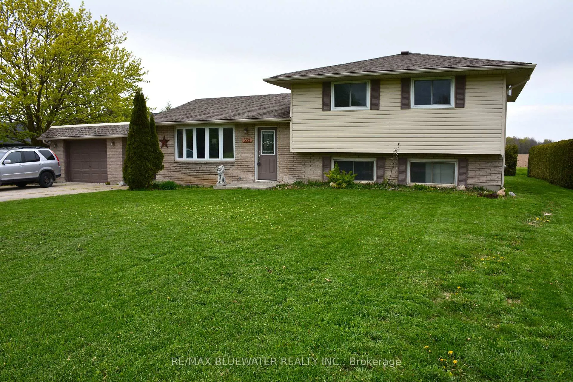 Photo 26 of 40204 Huron Street E, South Huron, Exeter — HOMEH