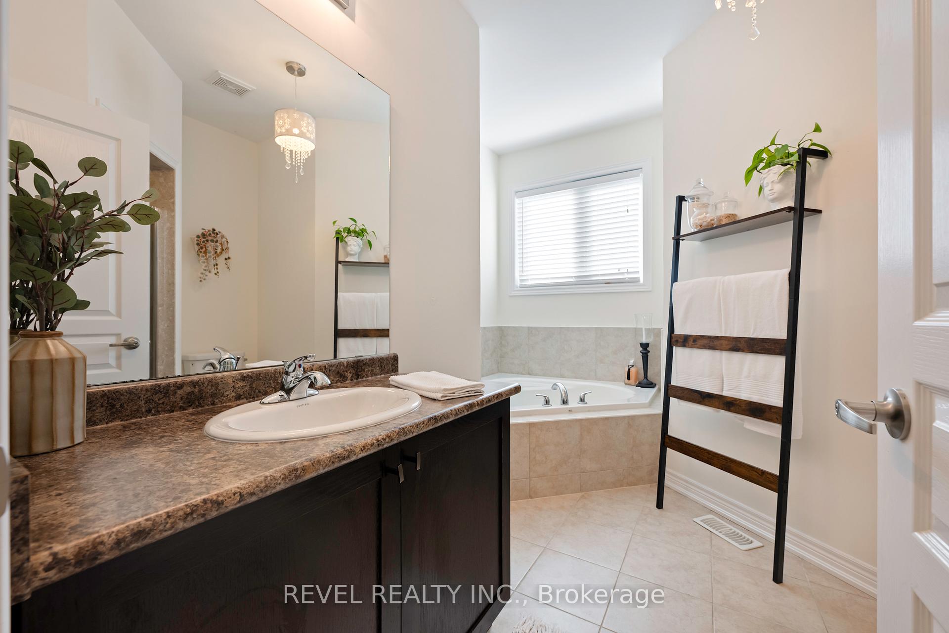 Photo 23 of 544 Brett Street, Shelburne — HOMEH