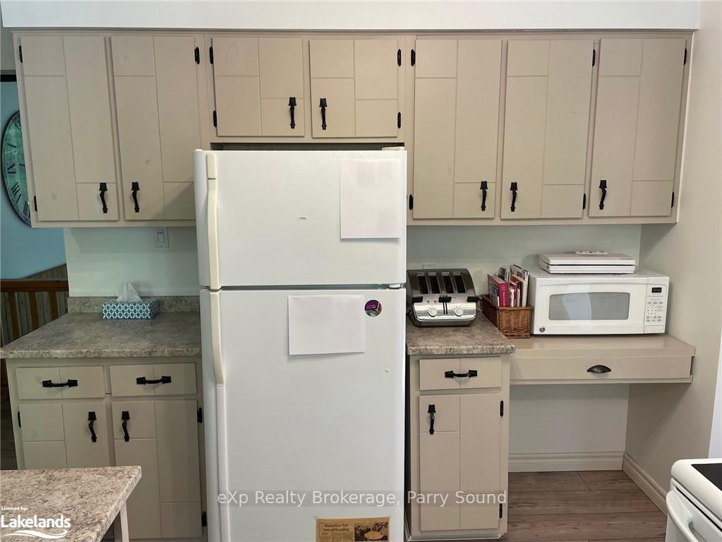 Photo 10 of 145 Rankin Lake Road, Seguin — HOMEH