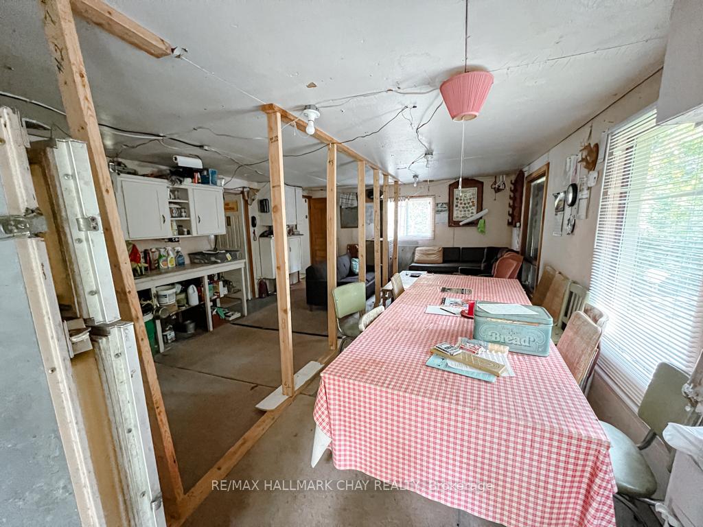 Photo 15 of 1252 Harrison Lake Road, Ryerson — HOMEH