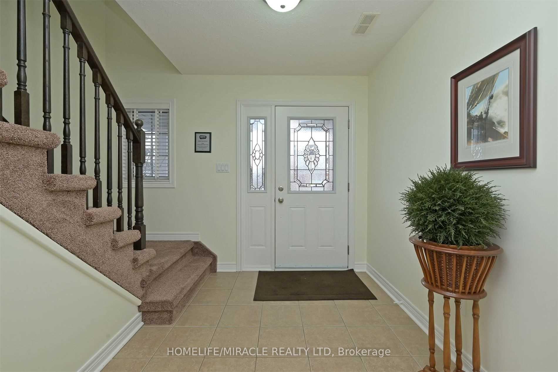 Photo 4 of 124 Silk Drive, Shelburne — HOMEH