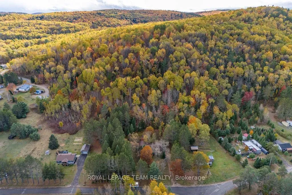 Photo 4 of 4 Murchison Road, South Algonquin — HOMEH