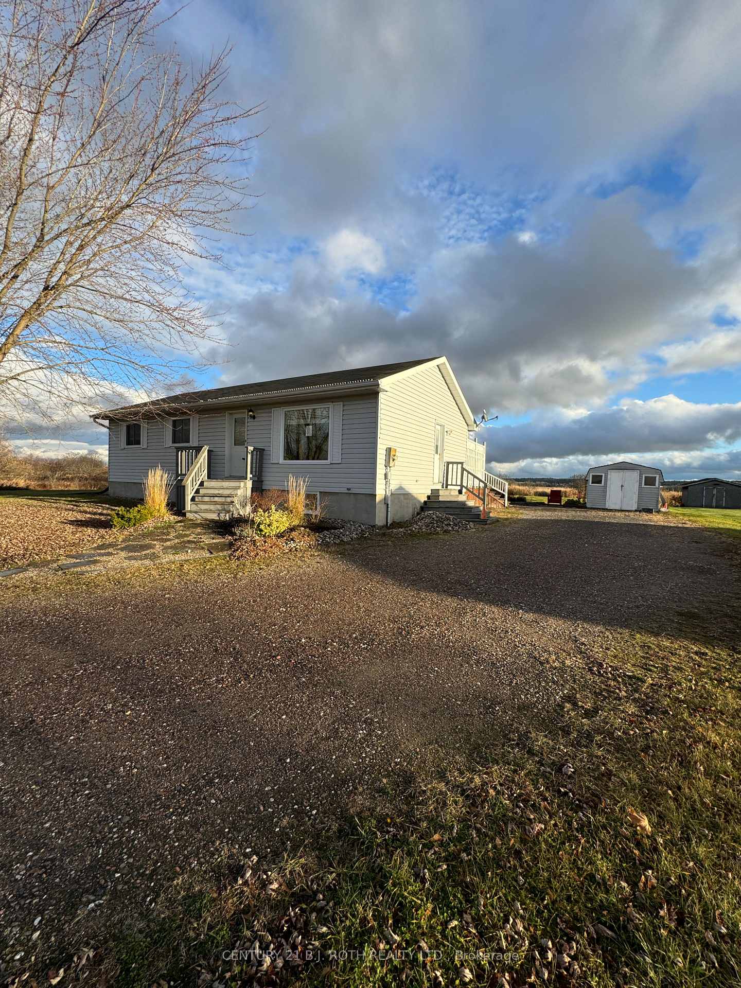 Photo 2 of 72 Leslie Avenue, Renfrew — HOMEH