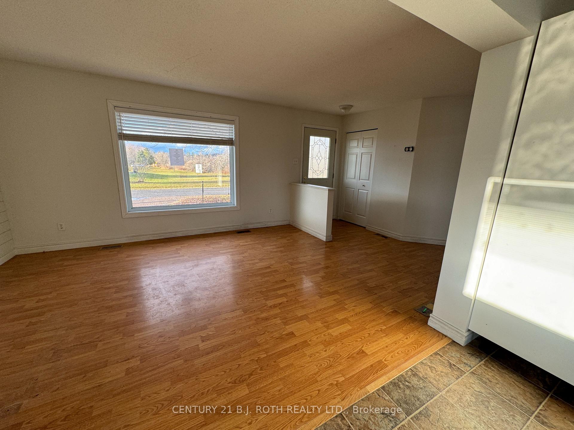 Photo 6 of 72 Leslie Avenue, Renfrew — HOMEH