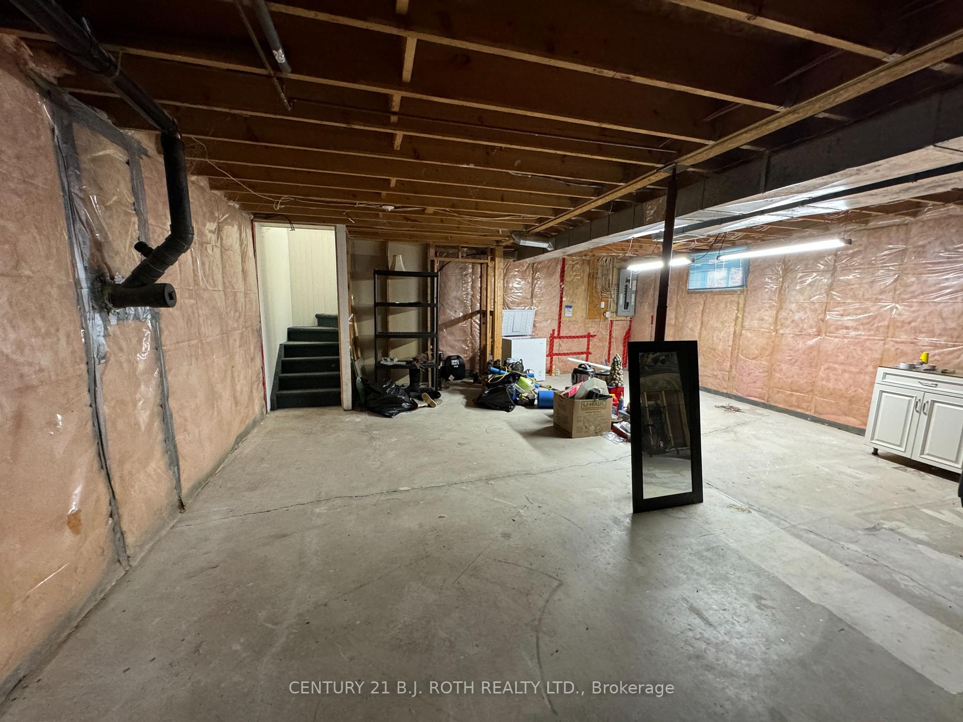 Photo 15 of 72 Leslie Avenue, Renfrew — HOMEH