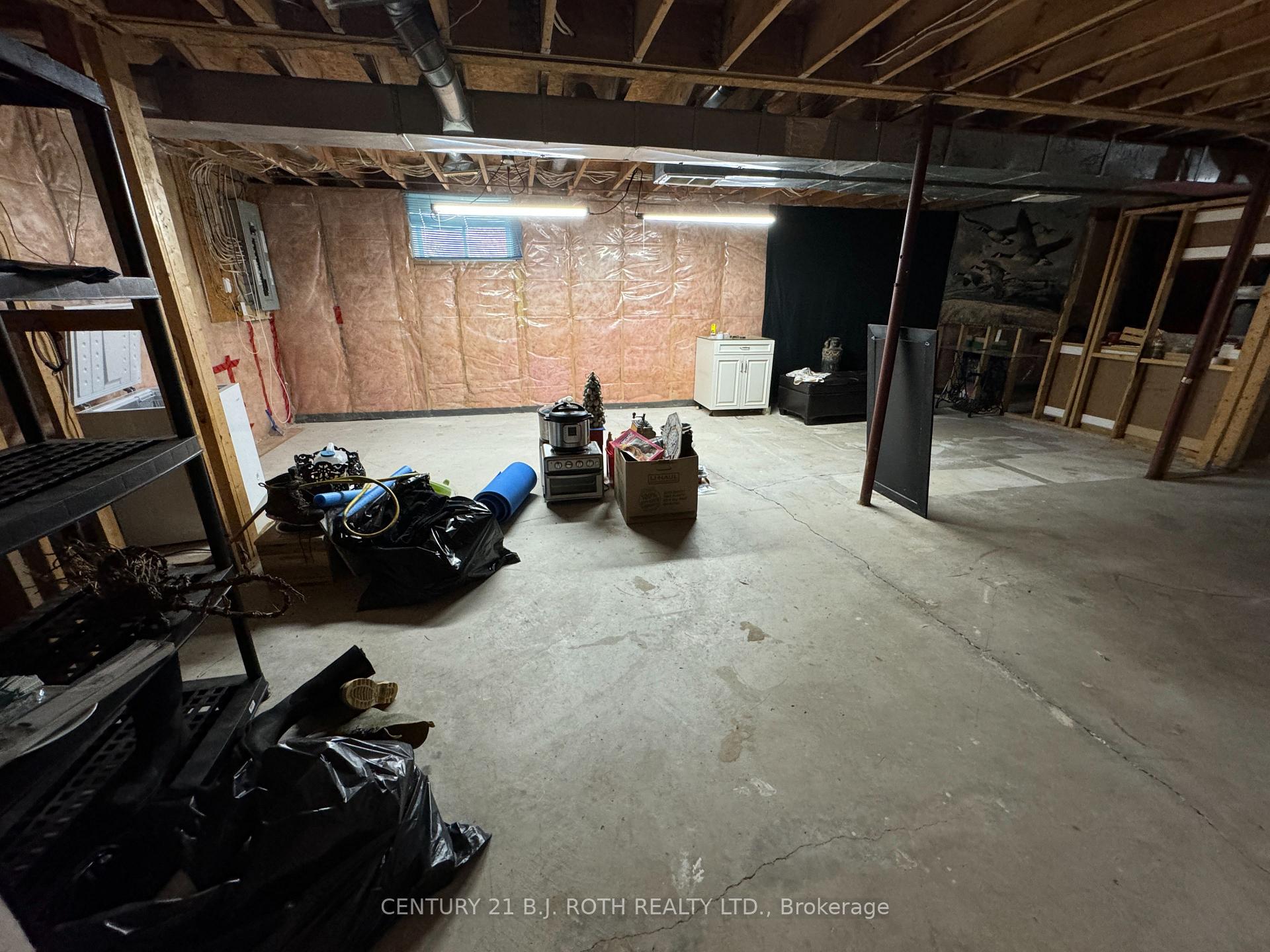Photo 16 of 72 Leslie Avenue, Renfrew — HOMEH