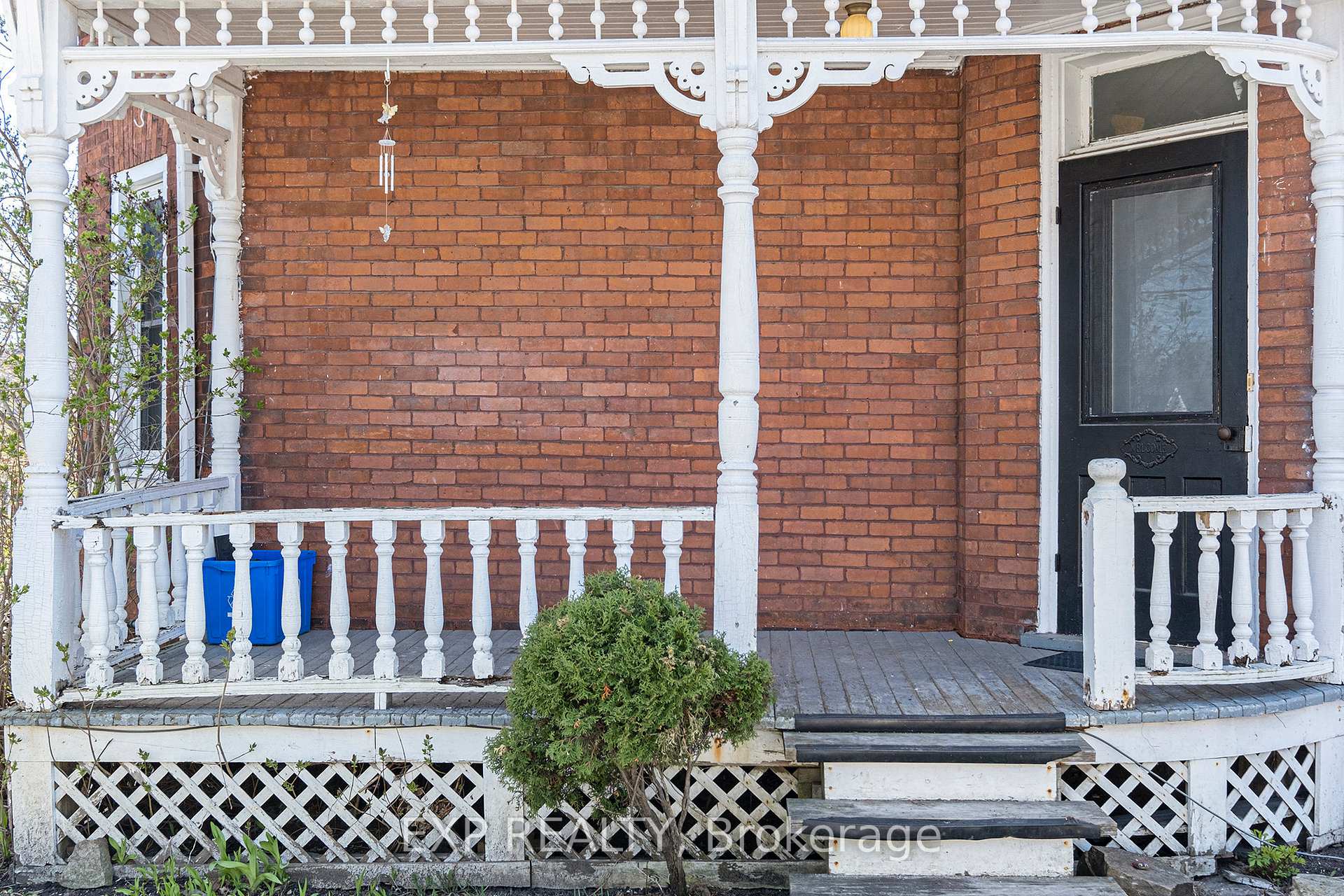 Photo 2 of Unit 1, 110 Chambers Street, Smiths Falls — HOMEH