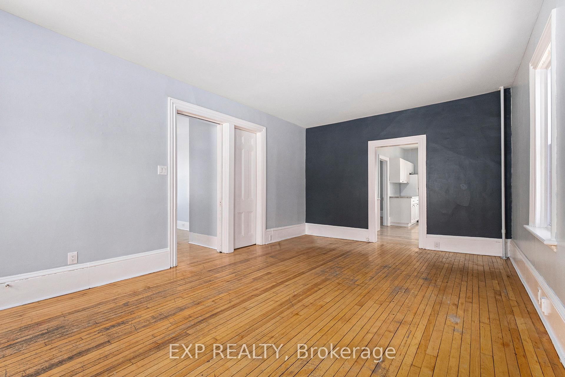 Photo 5 of Unit 1, 110 Chambers Street, Smiths Falls — HOMEH