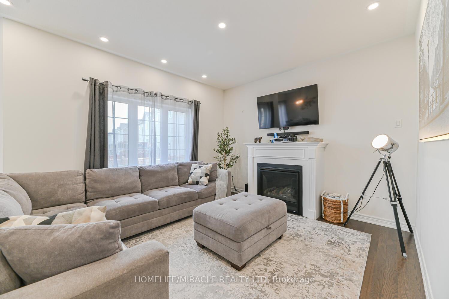 Photo 11 of 443 Henderson Way, Shelburne — HOMEH