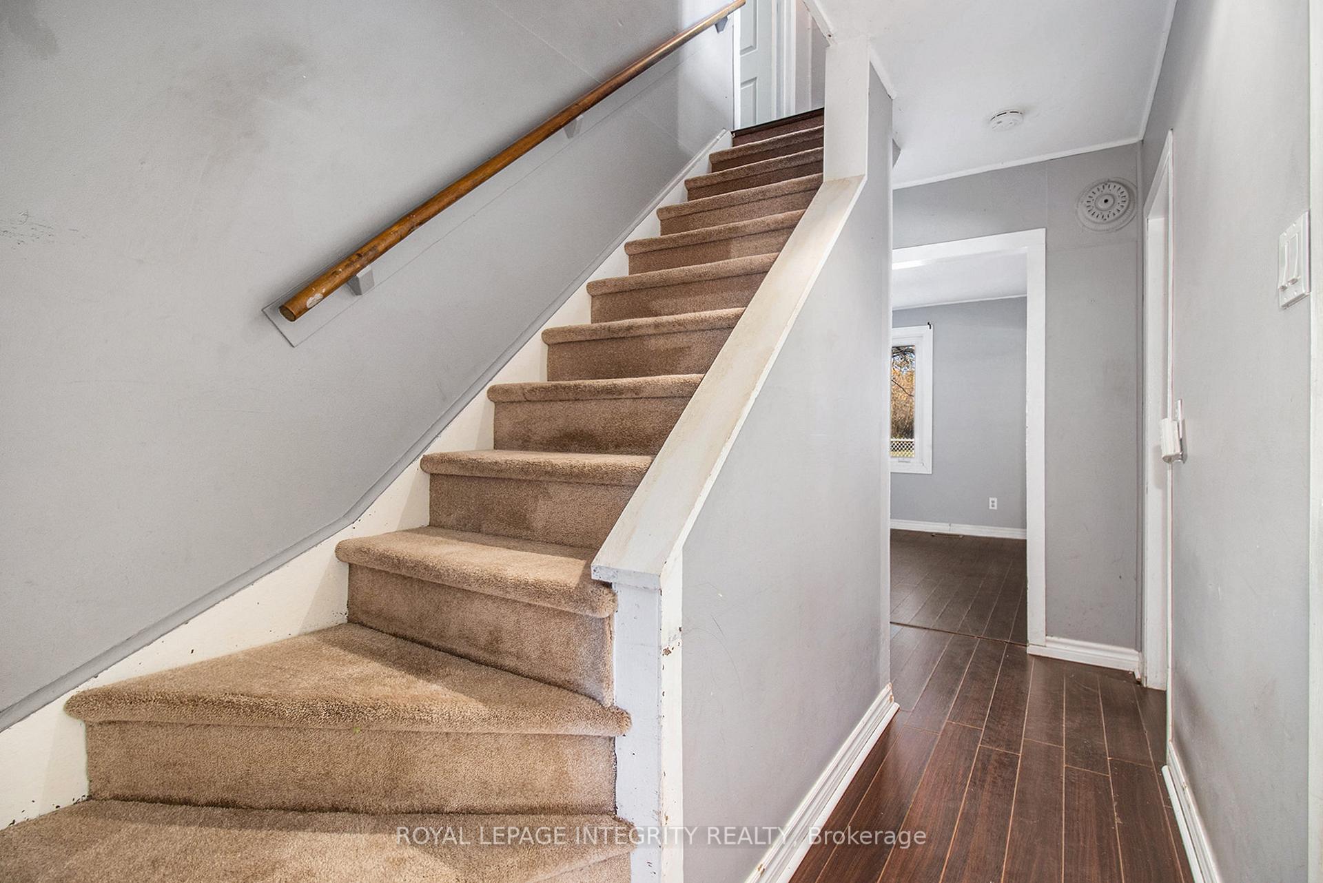 Photo 3 of 30 Churchill Crescent, Smiths Falls — HOMEH