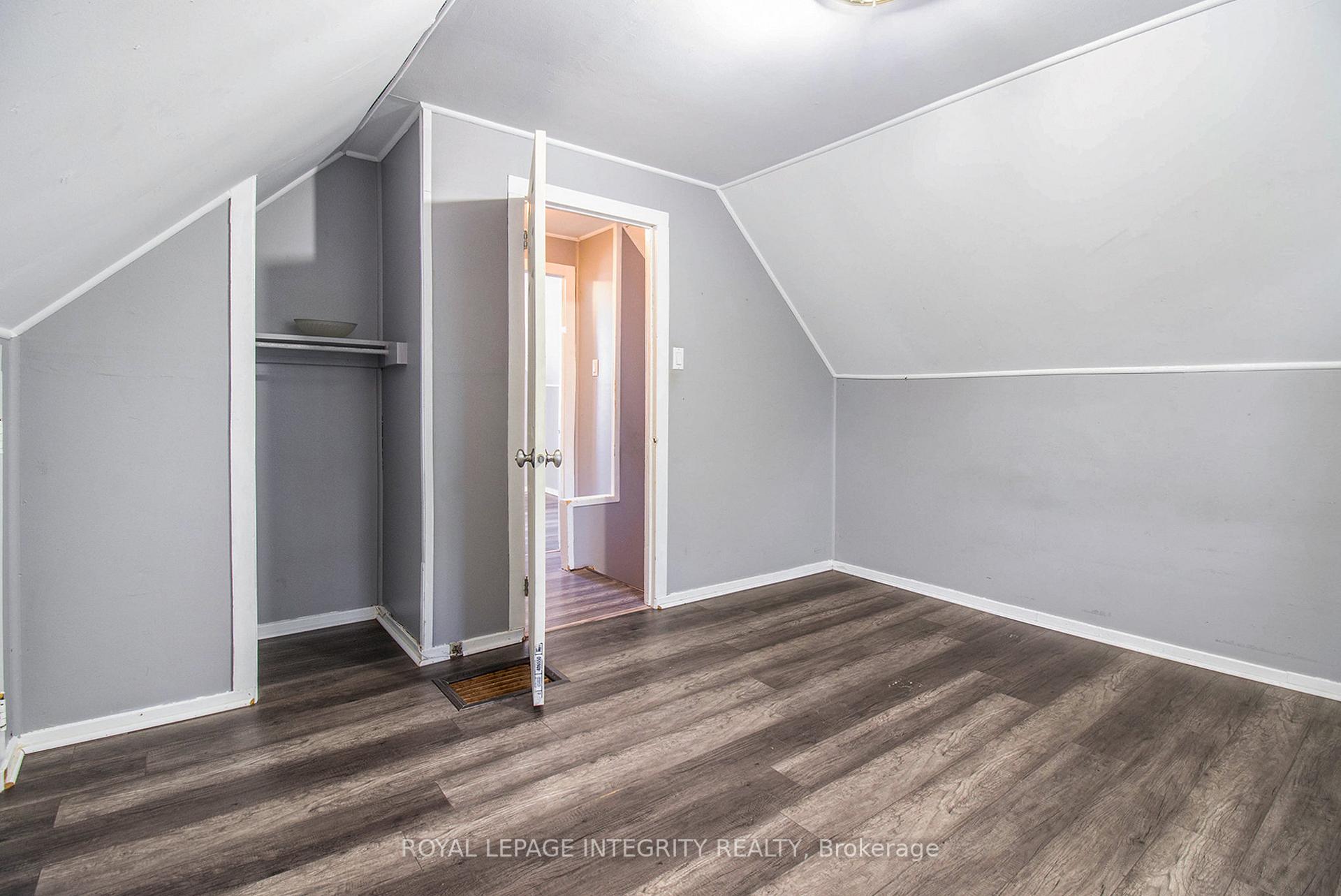 Photo 14 of 30 Churchill Crescent, Smiths Falls — HOMEH