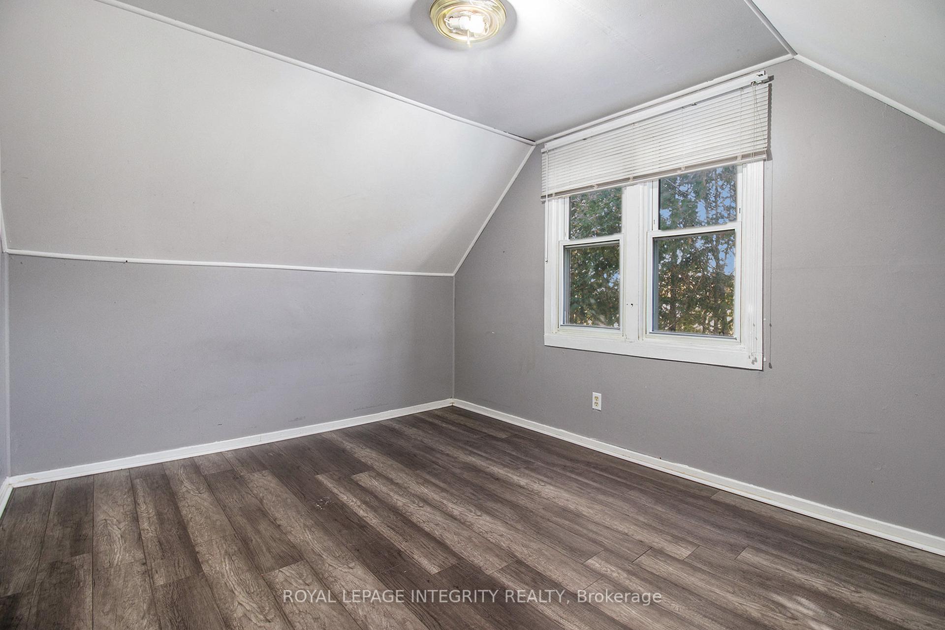 Photo 15 of 30 Churchill Crescent, Smiths Falls — HOMEH