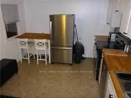 Photo 10 of 29 Robinson Avenue, Smiths Falls — HOMEH