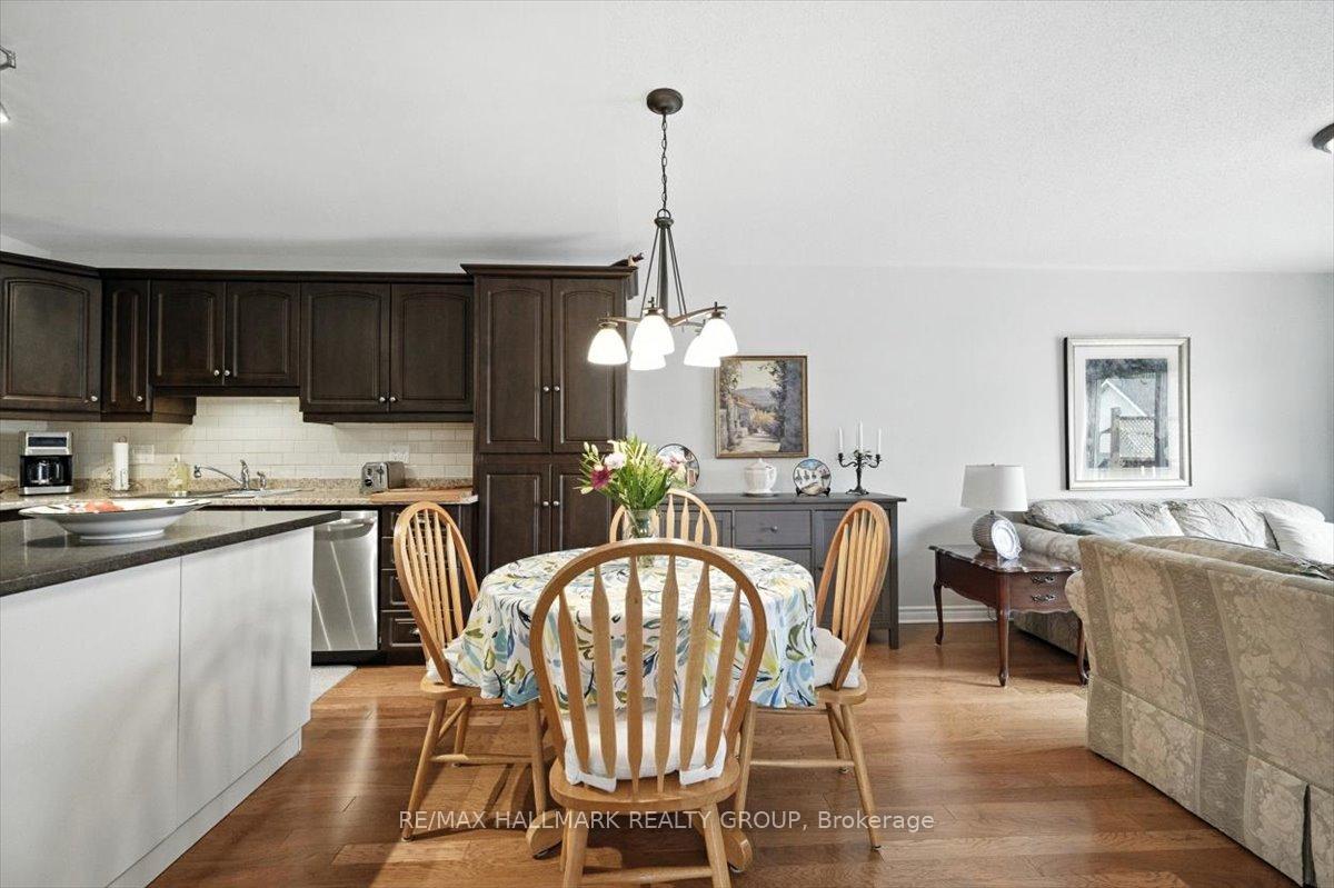Photo 7 of 40 Lee Avenue, Smiths Falls — HOMEH