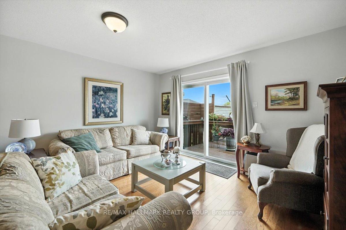 Photo 9 of 40 Lee Avenue, Smiths Falls — HOMEH