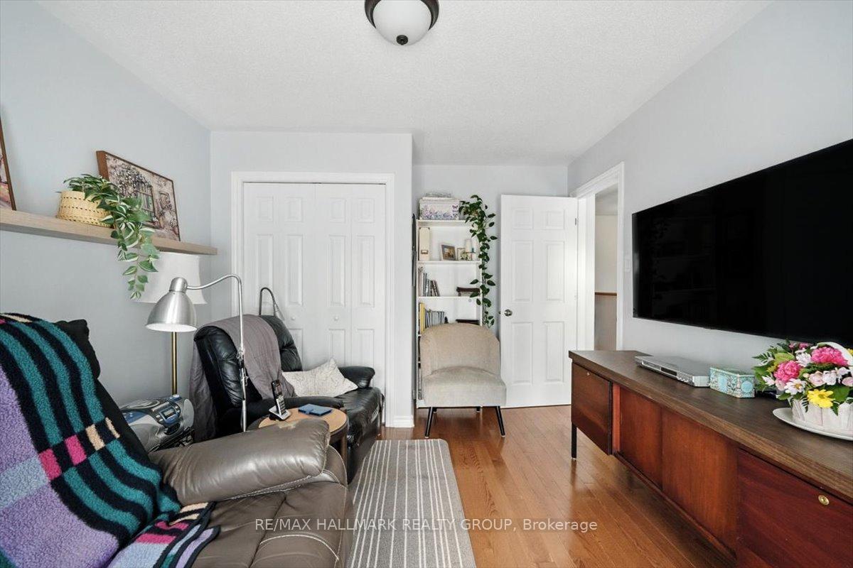 Photo 11 of 40 Lee Avenue, Smiths Falls — HOMEH