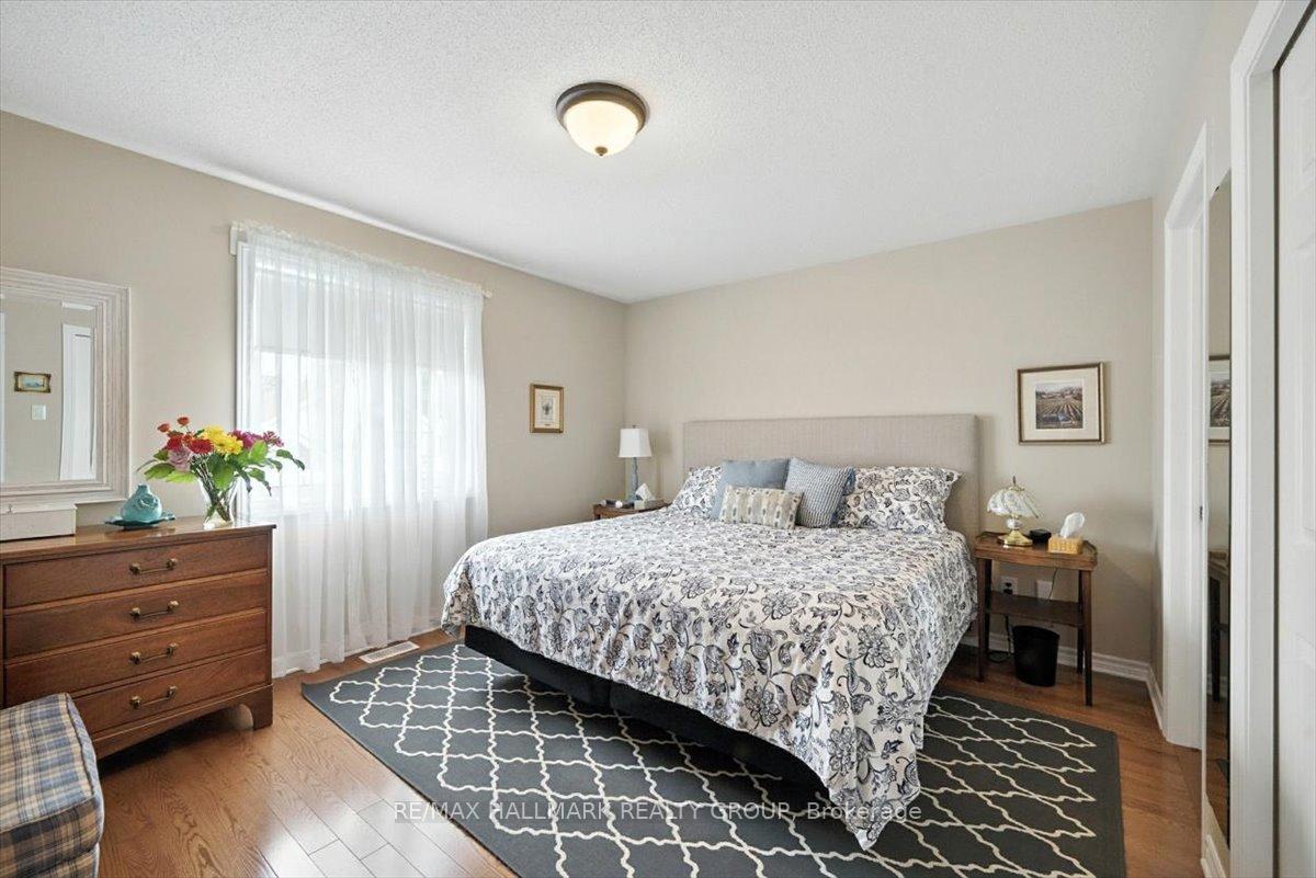 Photo 12 of 40 Lee Avenue, Smiths Falls — HOMEH