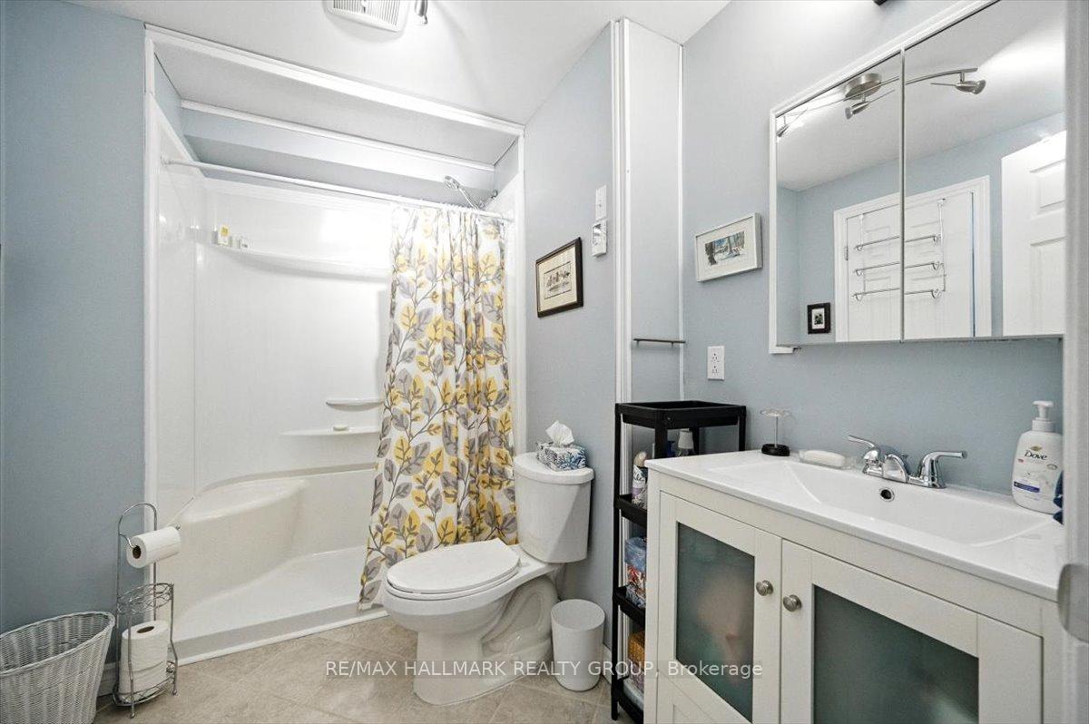 Photo 17 of 40 Lee Avenue, Smiths Falls — HOMEH