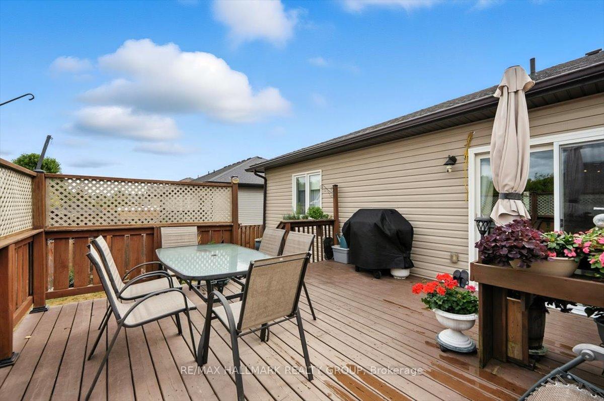 Photo 27 of 40 Lee Avenue, Smiths Falls — HOMEH