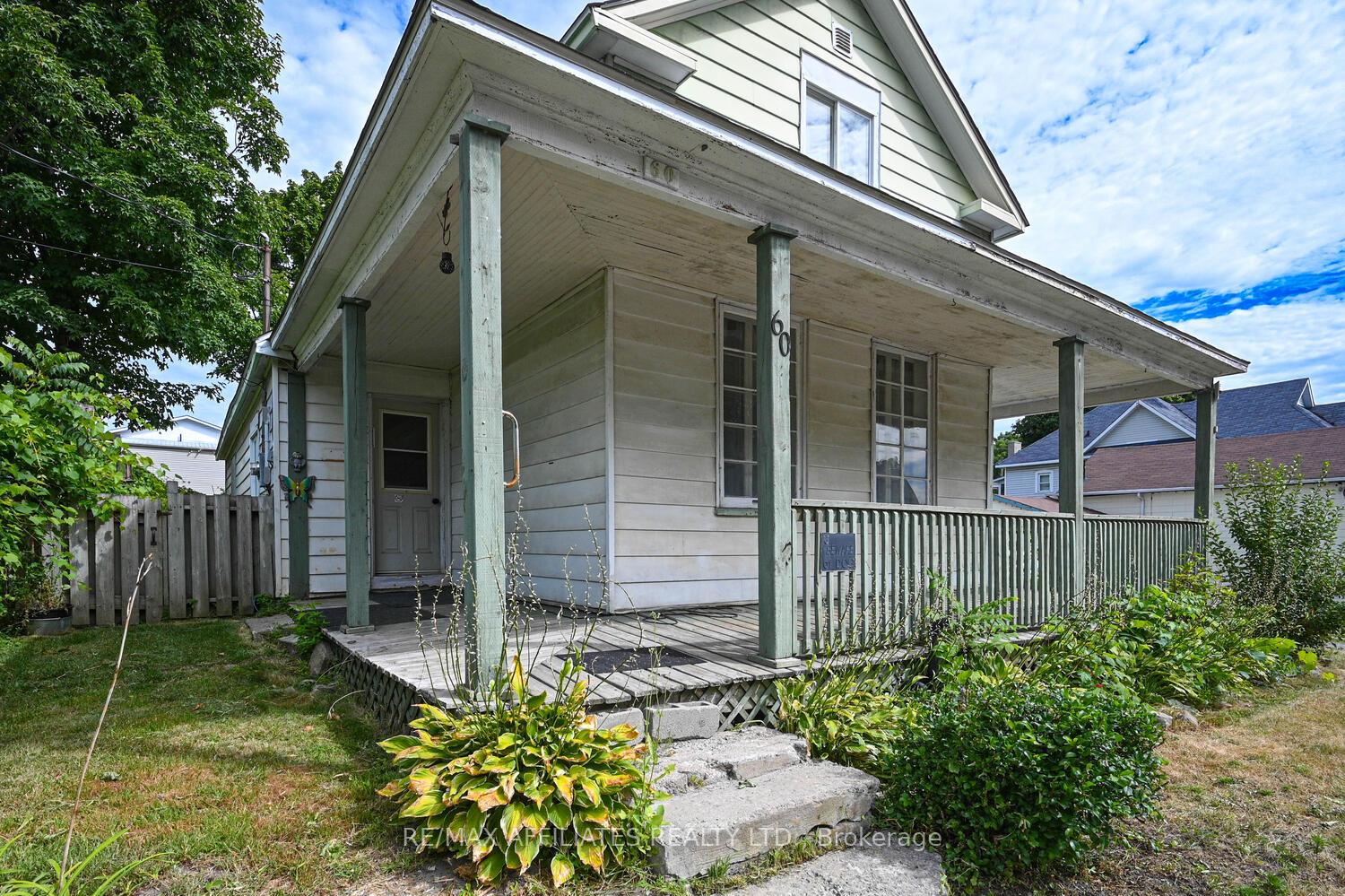 Photo 7 of 60 Chambers Street, Smiths Falls — HOMEH
