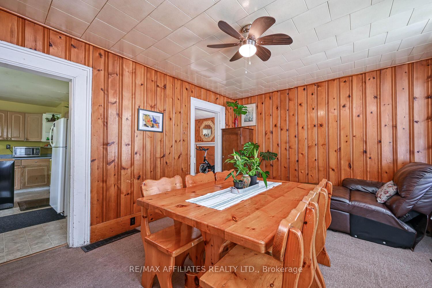 Photo 17 of 60 Chambers Street, Smiths Falls — HOMEH
