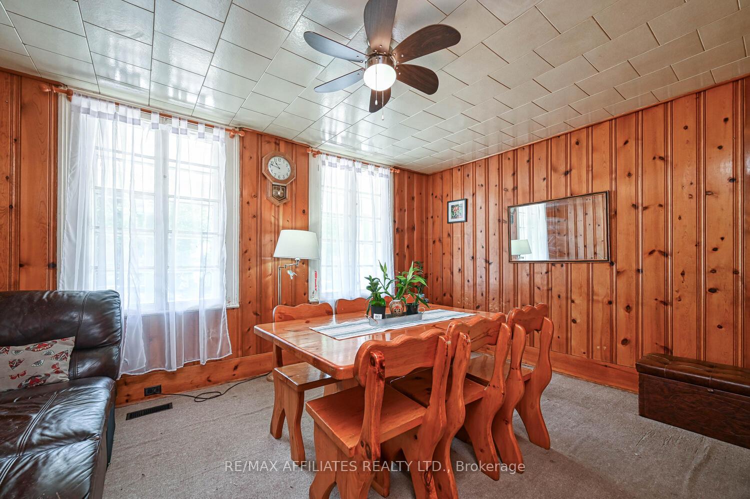 Photo 18 of 60 Chambers Street, Smiths Falls — HOMEH