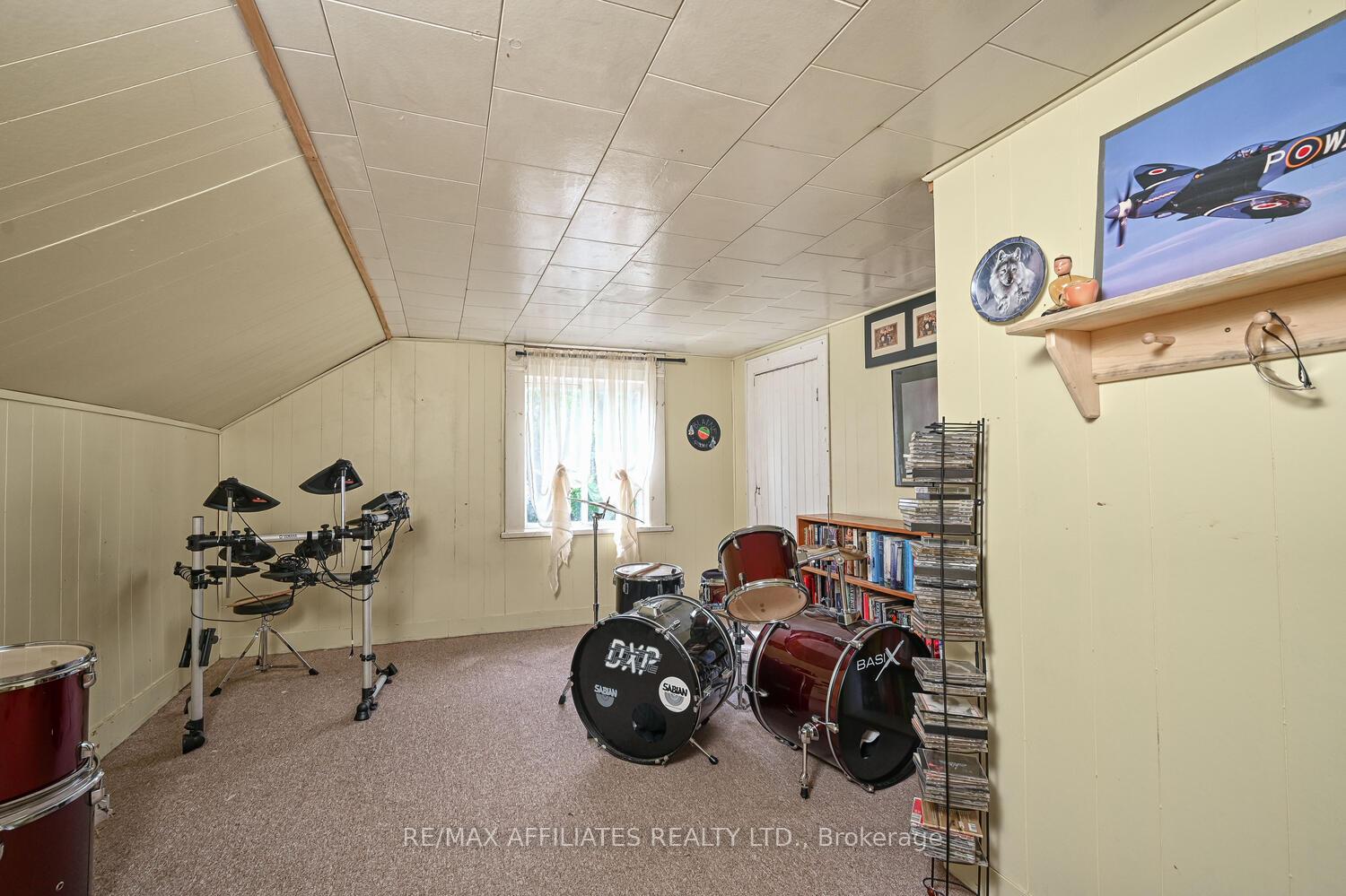 Photo 30 of 60 Chambers Street, Smiths Falls — HOMEH