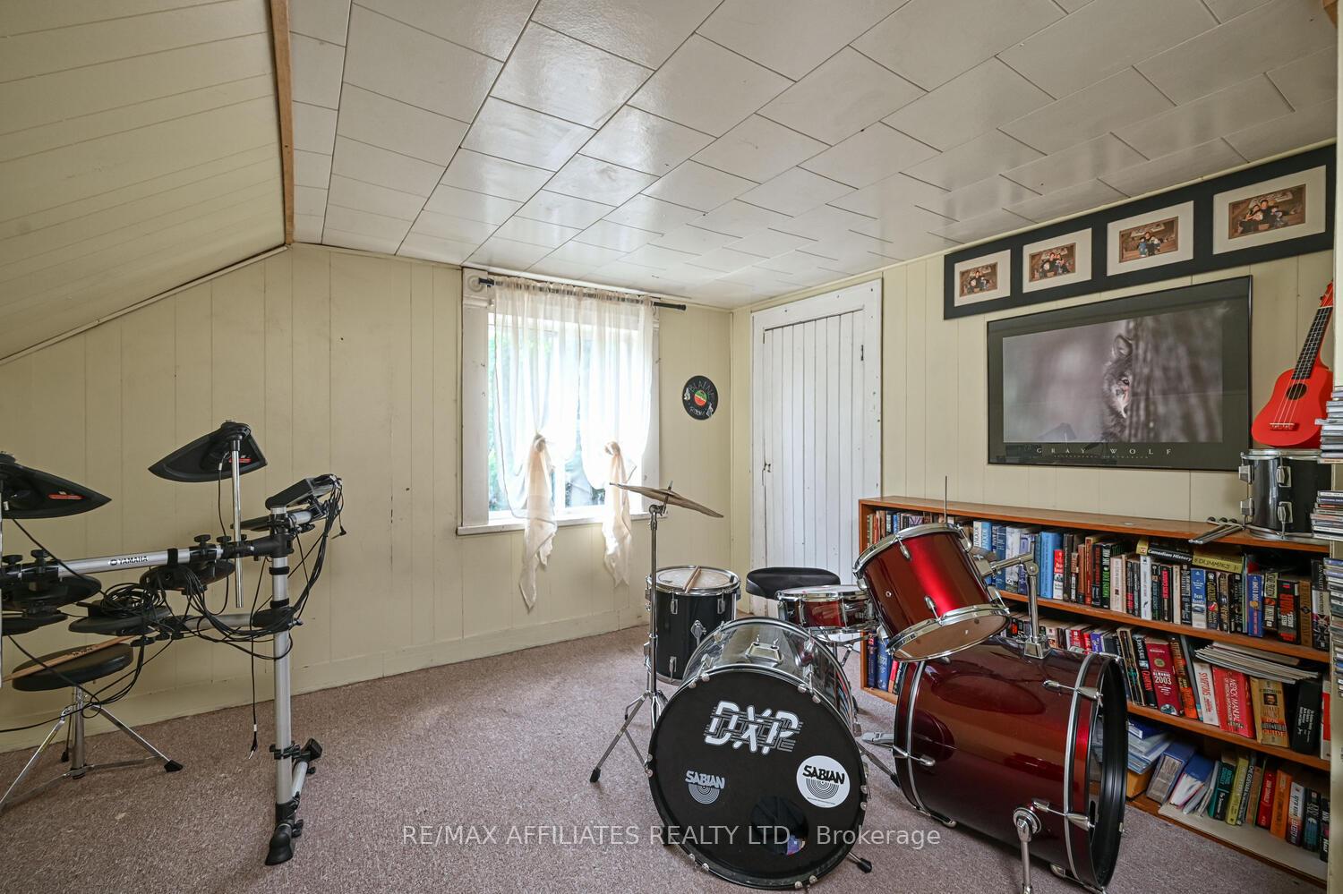 Photo 31 of 60 Chambers Street, Smiths Falls — HOMEH