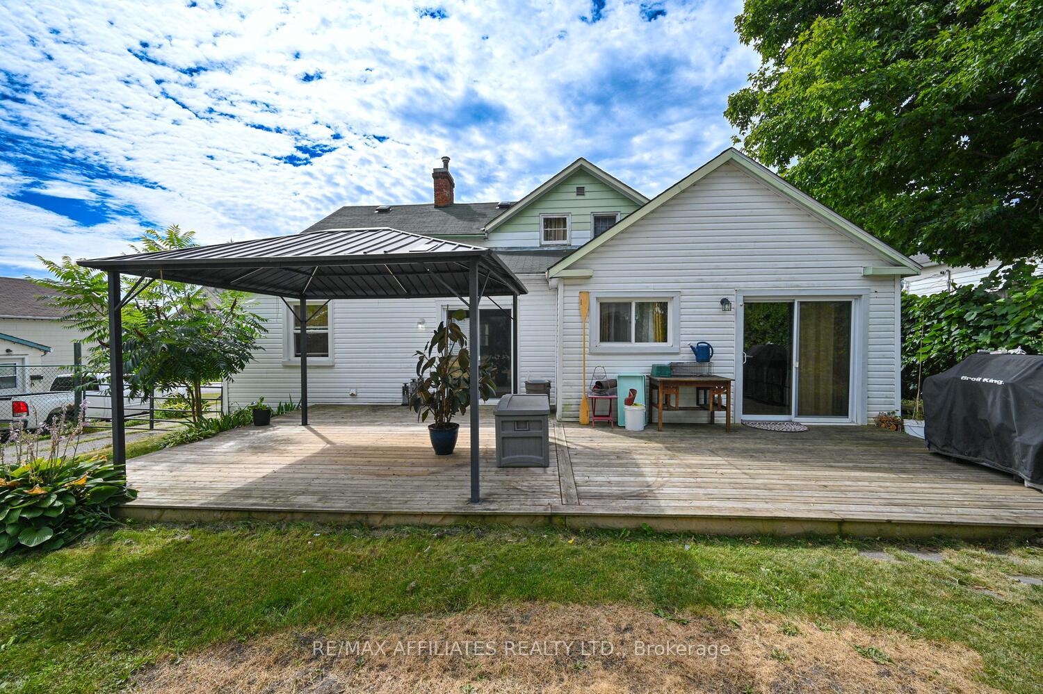 Photo 49 of 60 Chambers Street, Smiths Falls — HOMEH