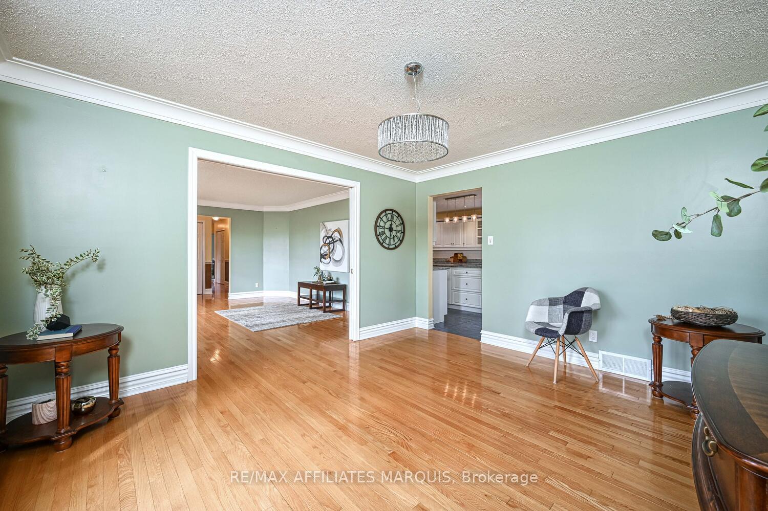 Photo 10 of 10 Tudor Circle, Rideau Lakes, Rideau Lakes (South Elmsley) Twp — HOMEH