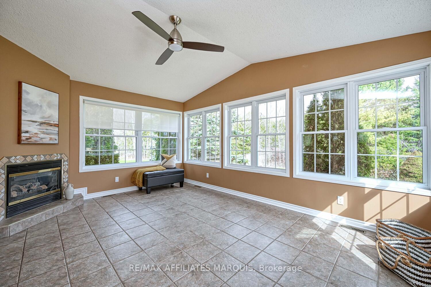 Photo 21 of 10 Tudor Circle, Rideau Lakes, Rideau Lakes (South Elmsley) Twp — HOMEH