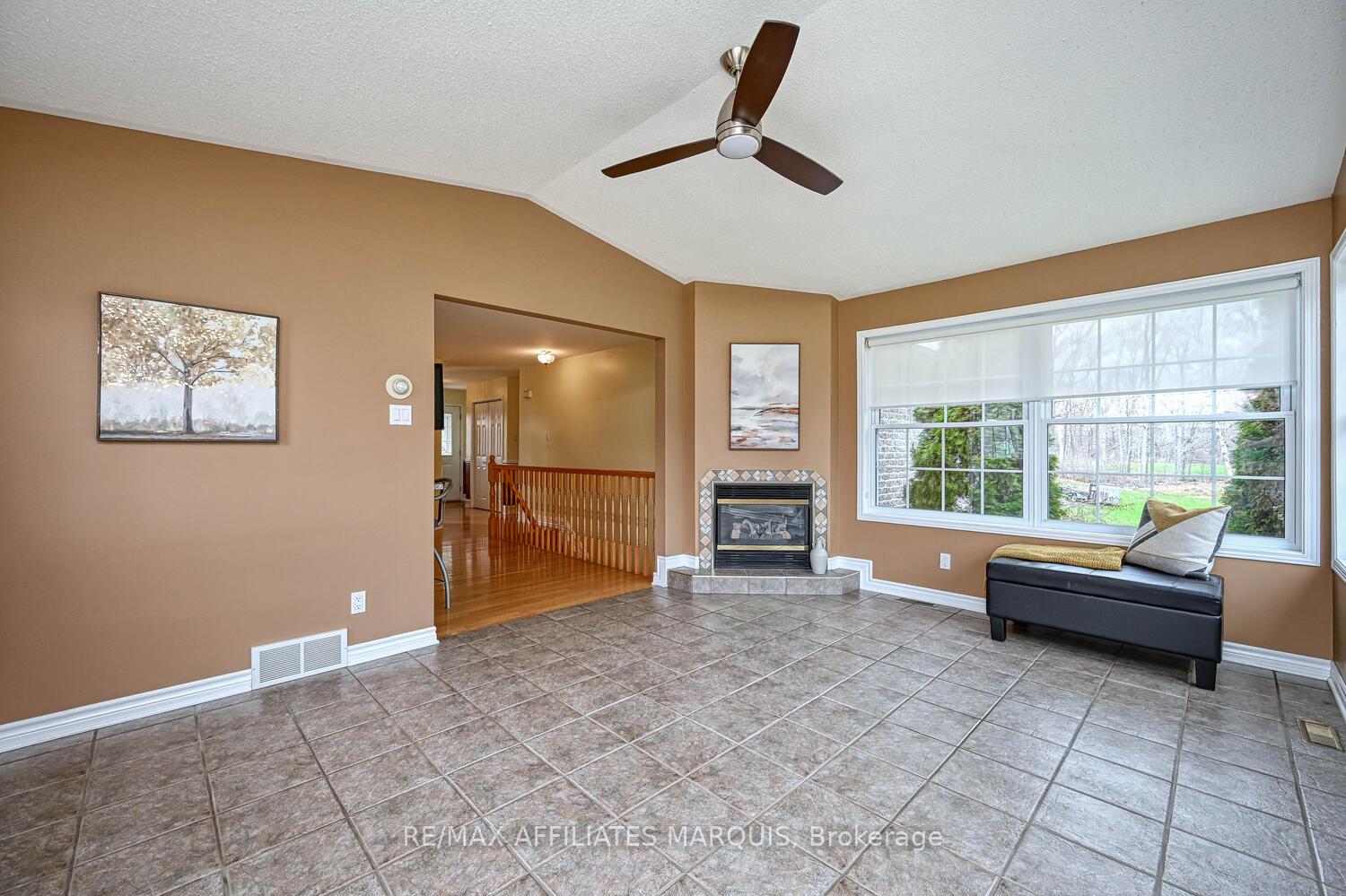 Photo 23 of 10 Tudor Circle, Rideau Lakes, Rideau Lakes (South Elmsley) Twp — HOMEH