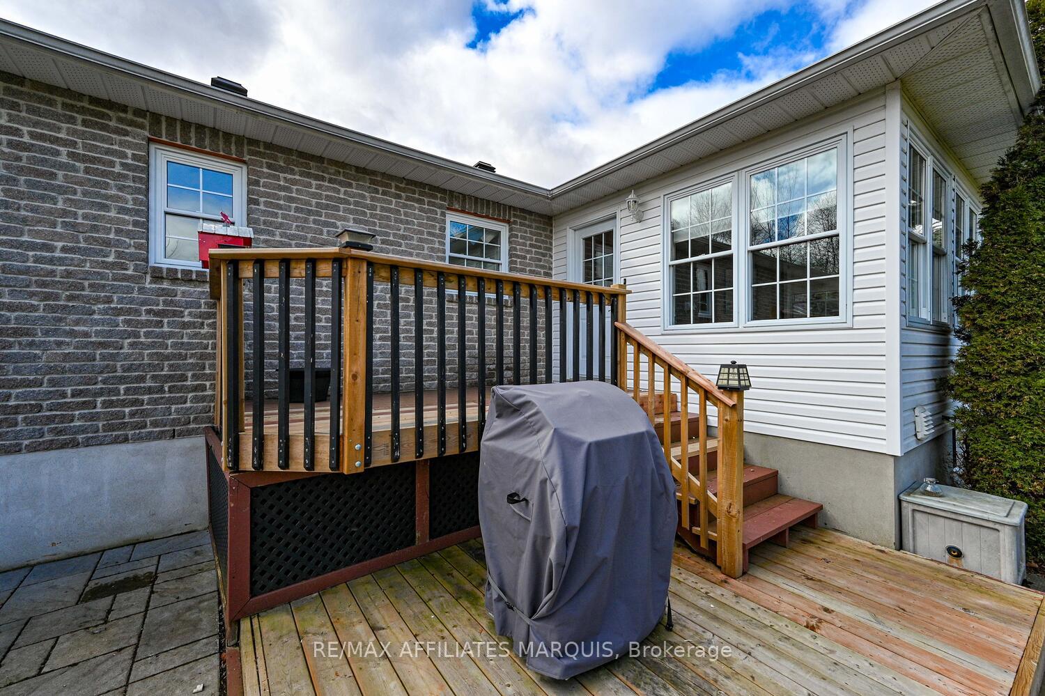 Photo 40 of 10 Tudor Circle, Rideau Lakes, Rideau Lakes (South Elmsley) Twp — HOMEH