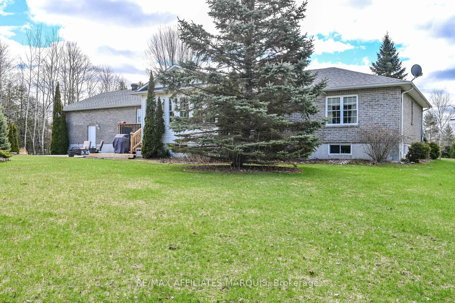 Photo 45 of 10 Tudor Circle, Rideau Lakes, Rideau Lakes (South Elmsley) Twp — HOMEH