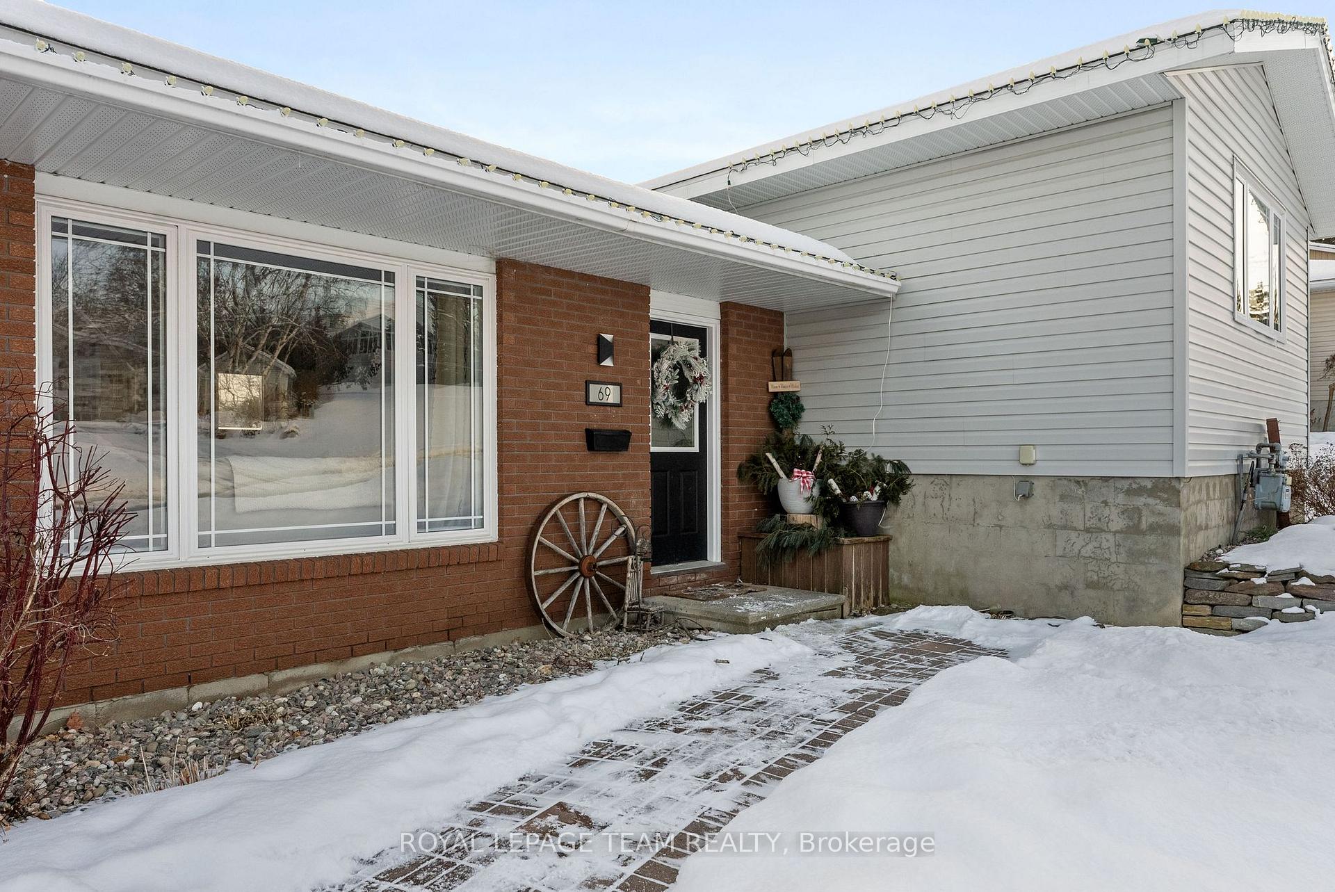 Photo 6 of 69 Erindale Avenue, Renfrew — HOMEH