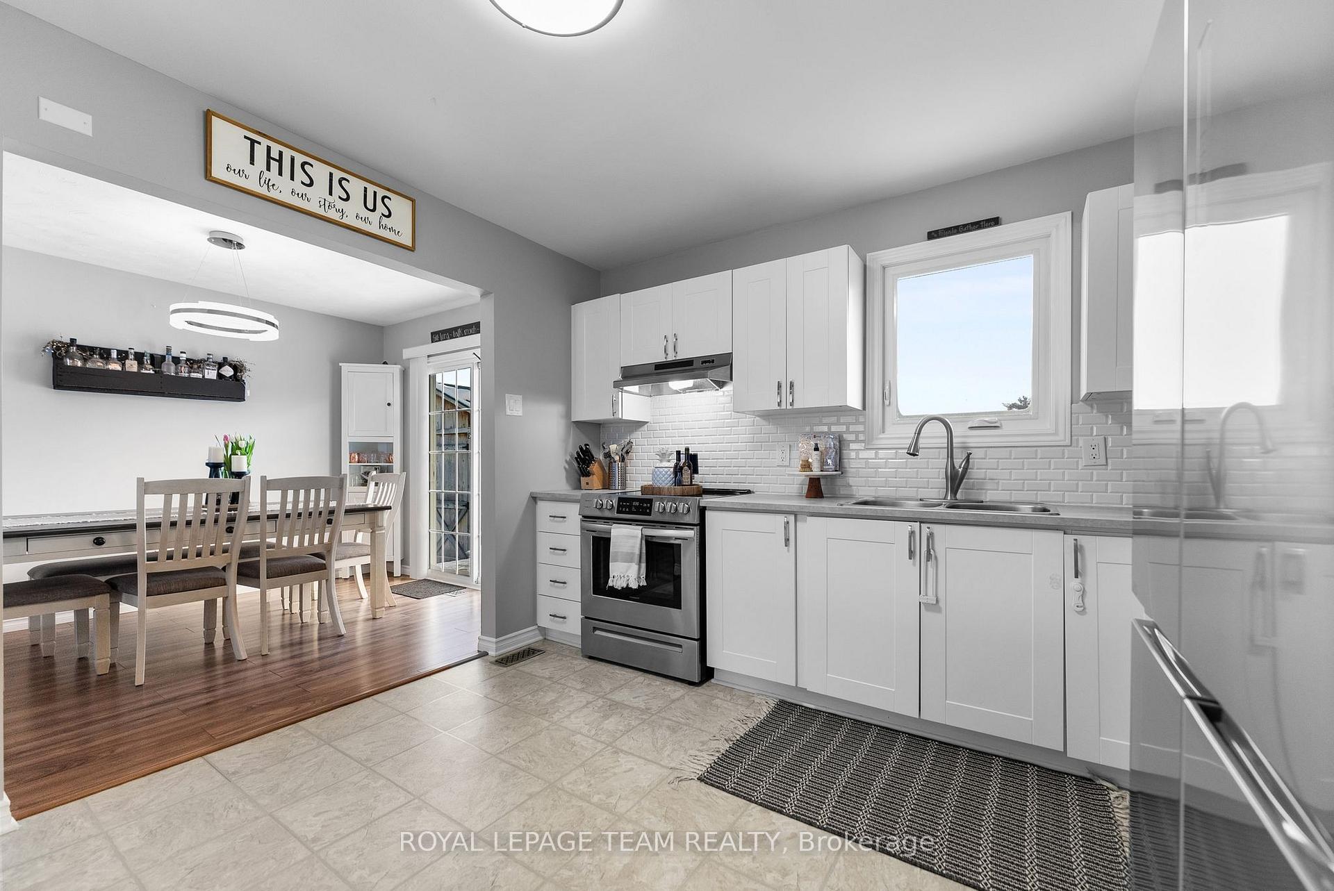 Photo 13 of 69 Erindale Avenue, Renfrew — HOMEH