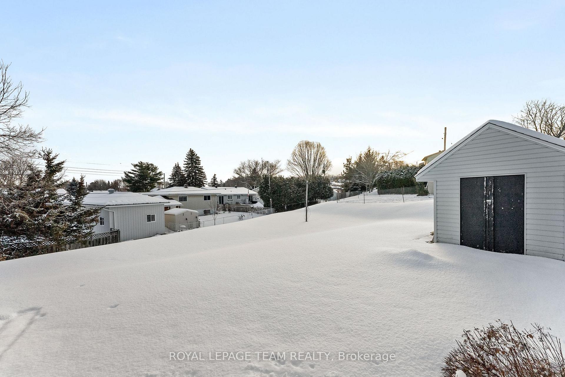 Photo 27 of 69 Erindale Avenue, Renfrew — HOMEH