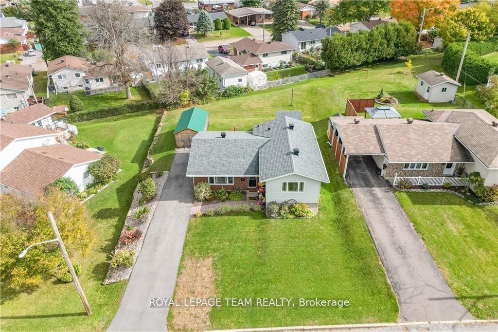 Photo 35 of 69 Erindale Avenue, Renfrew — HOMEH