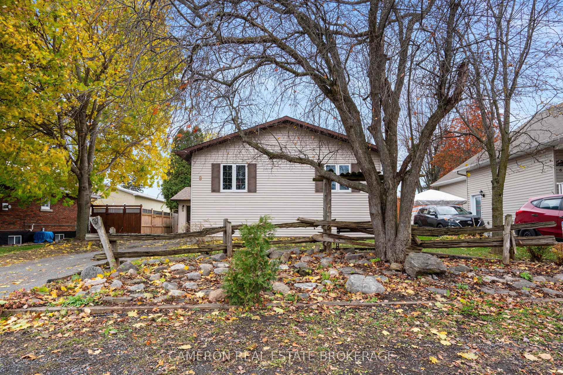 Photo 1 of 8 Head Street, South Glengarry, Lancaster — HOMEH