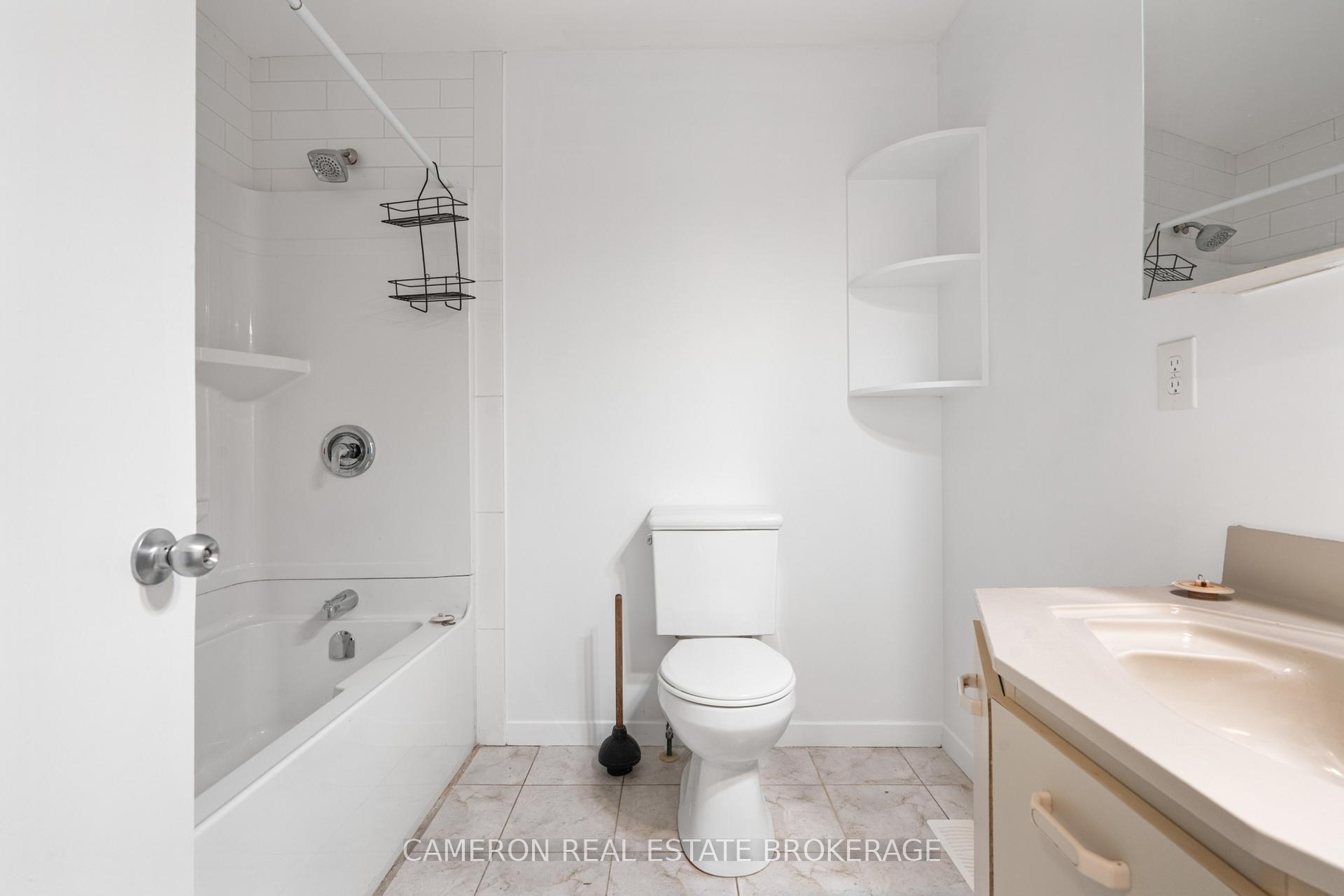 Photo 20 of 8 Head Street, South Glengarry, Lancaster — HOMEH