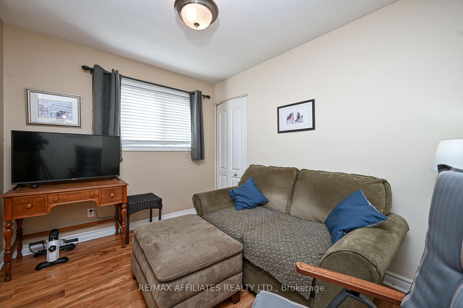 Photo 25 of 107 Merrick Street, Smiths Falls — HOMEH