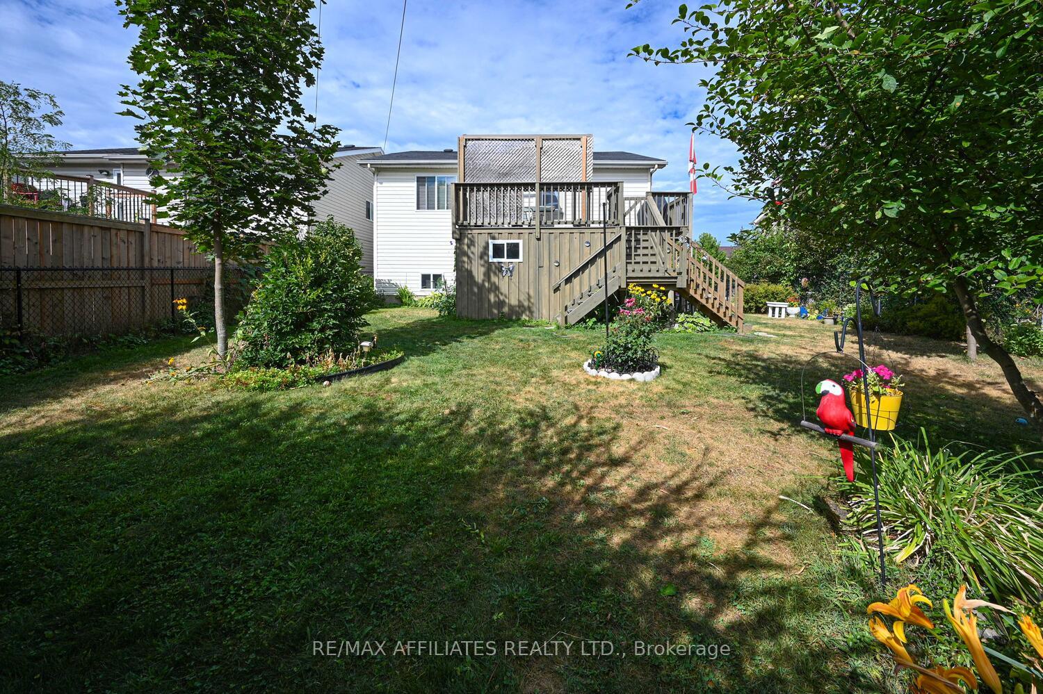 Photo 42 of 107 Merrick Street, Smiths Falls — HOMEH