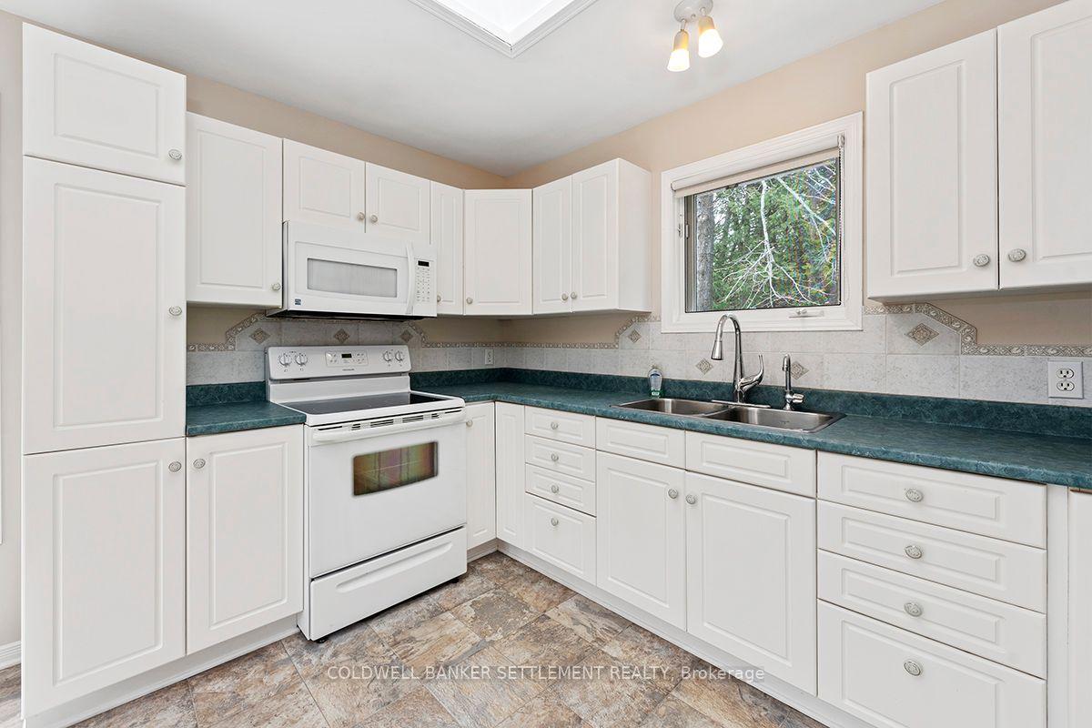 Photo 7 of 64 B7 Road, Rideau Lakes, Rideau Lakes (South Elmsley) Twp — HOMEH