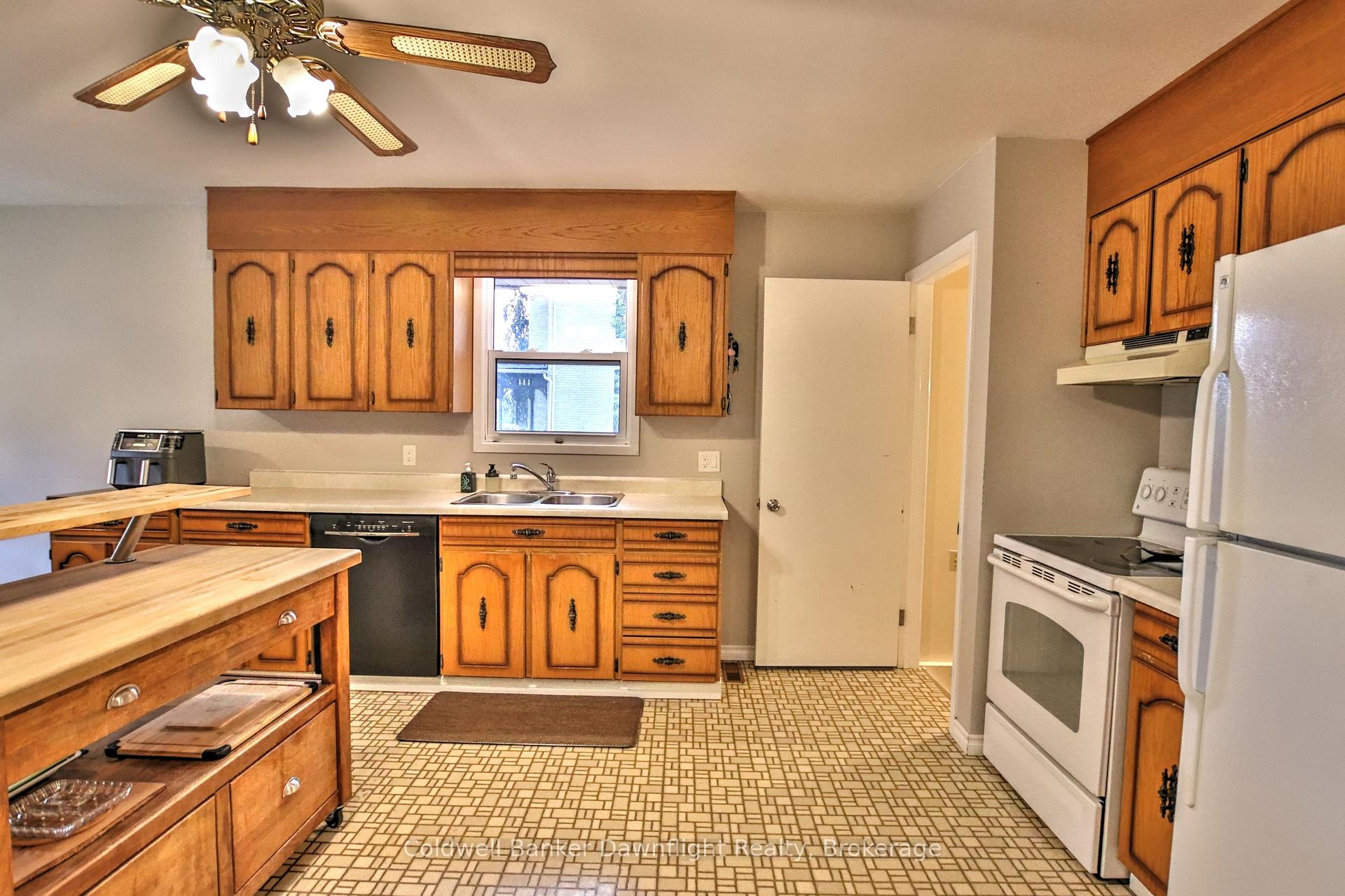 Photo 6 of 516 Andrew Street, South Huron, Exeter — HOMEH
