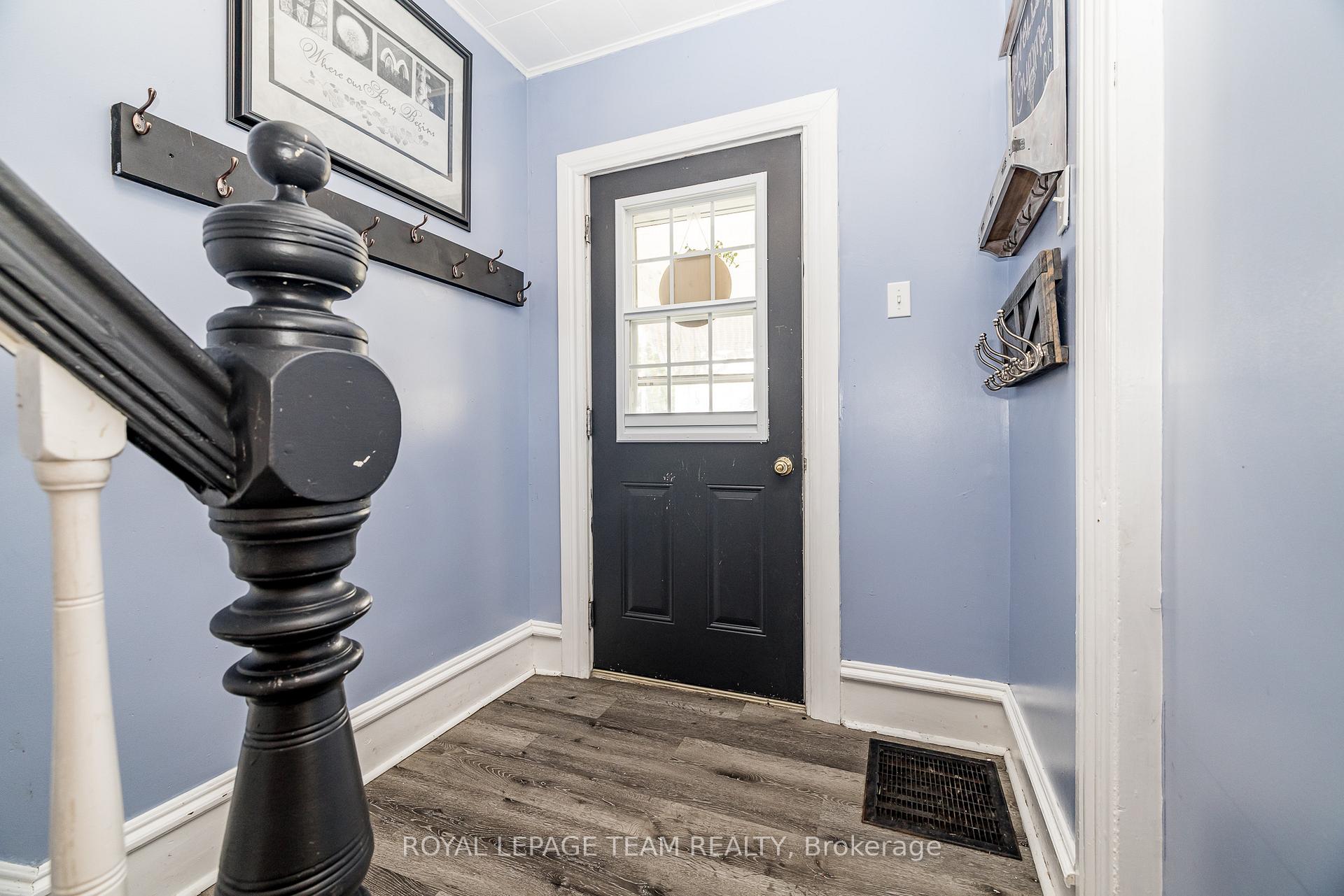 Photo 5 of 14 River Street, Smiths Falls — HOMEH